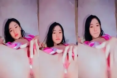 ABG Cantik Mulus Colok Memek Pink Perawan Nagih