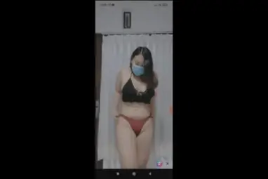 Si Cantik Pamer Area Rahasia Pink Bikin Sange